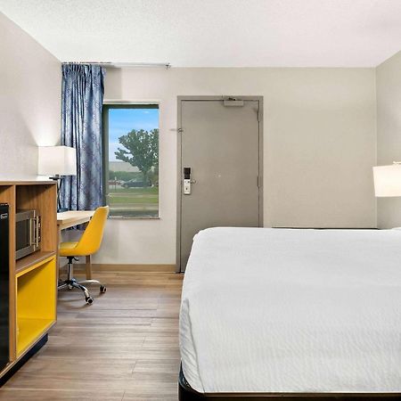 Days Inn & Suites By Wyndham Warren Dış mekan fotoğraf