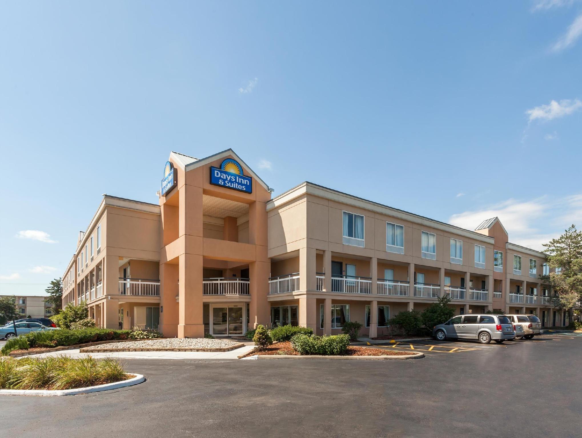 Days Inn & Suites By Wyndham Warren Dış mekan fotoğraf