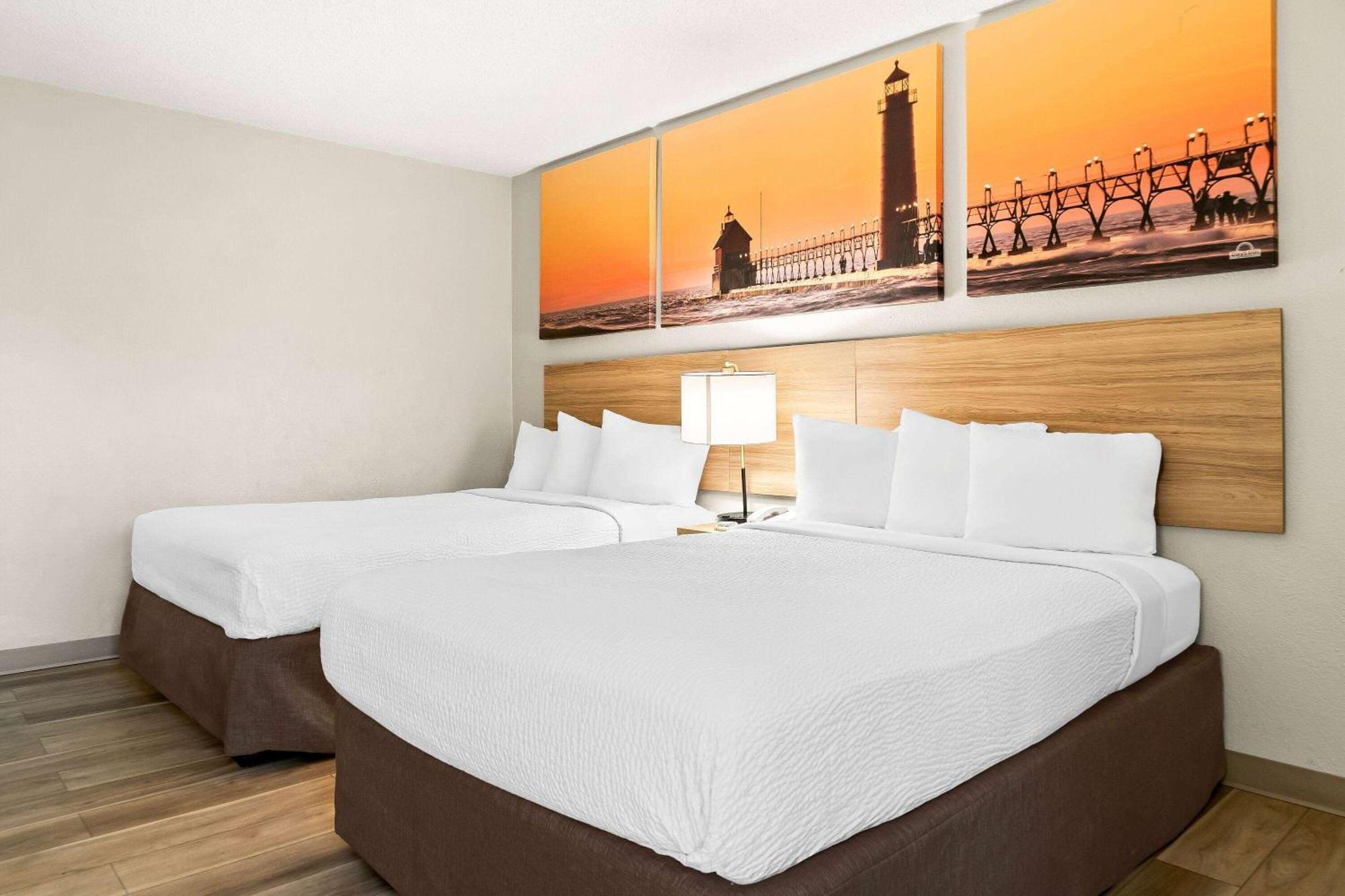 Days Inn & Suites By Wyndham Warren Dış mekan fotoğraf