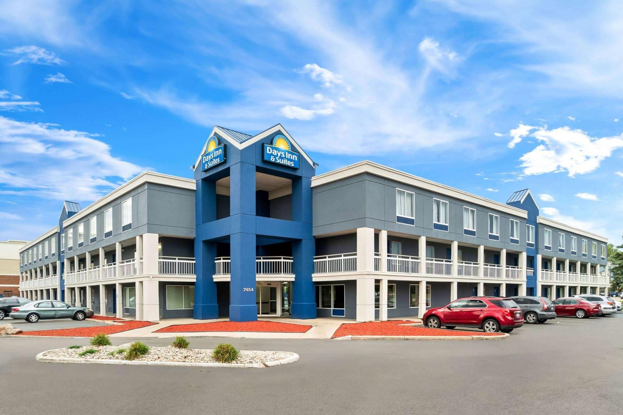 Days Inn & Suites By Wyndham Warren Dış mekan fotoğraf