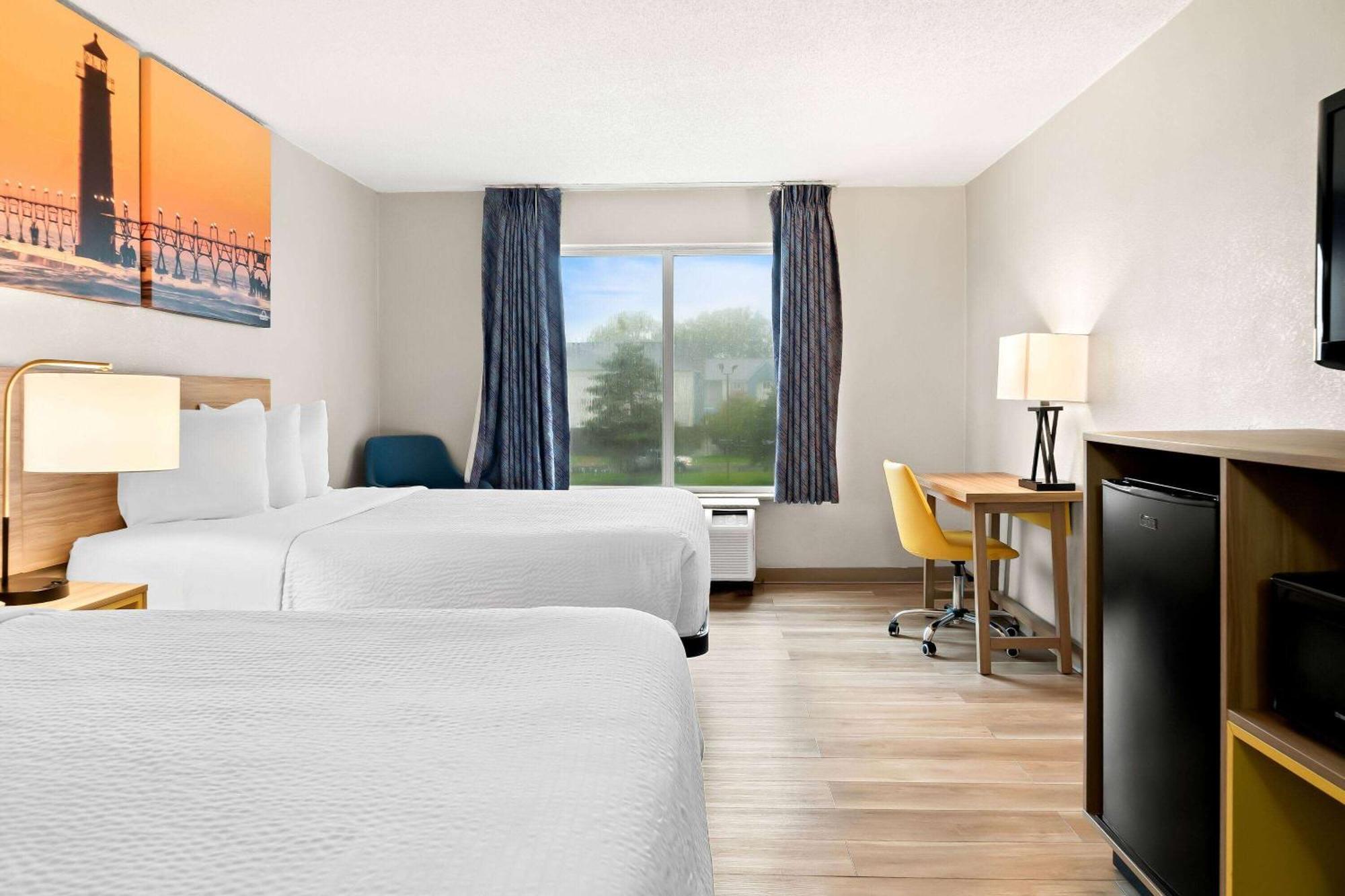 Days Inn & Suites By Wyndham Warren Dış mekan fotoğraf