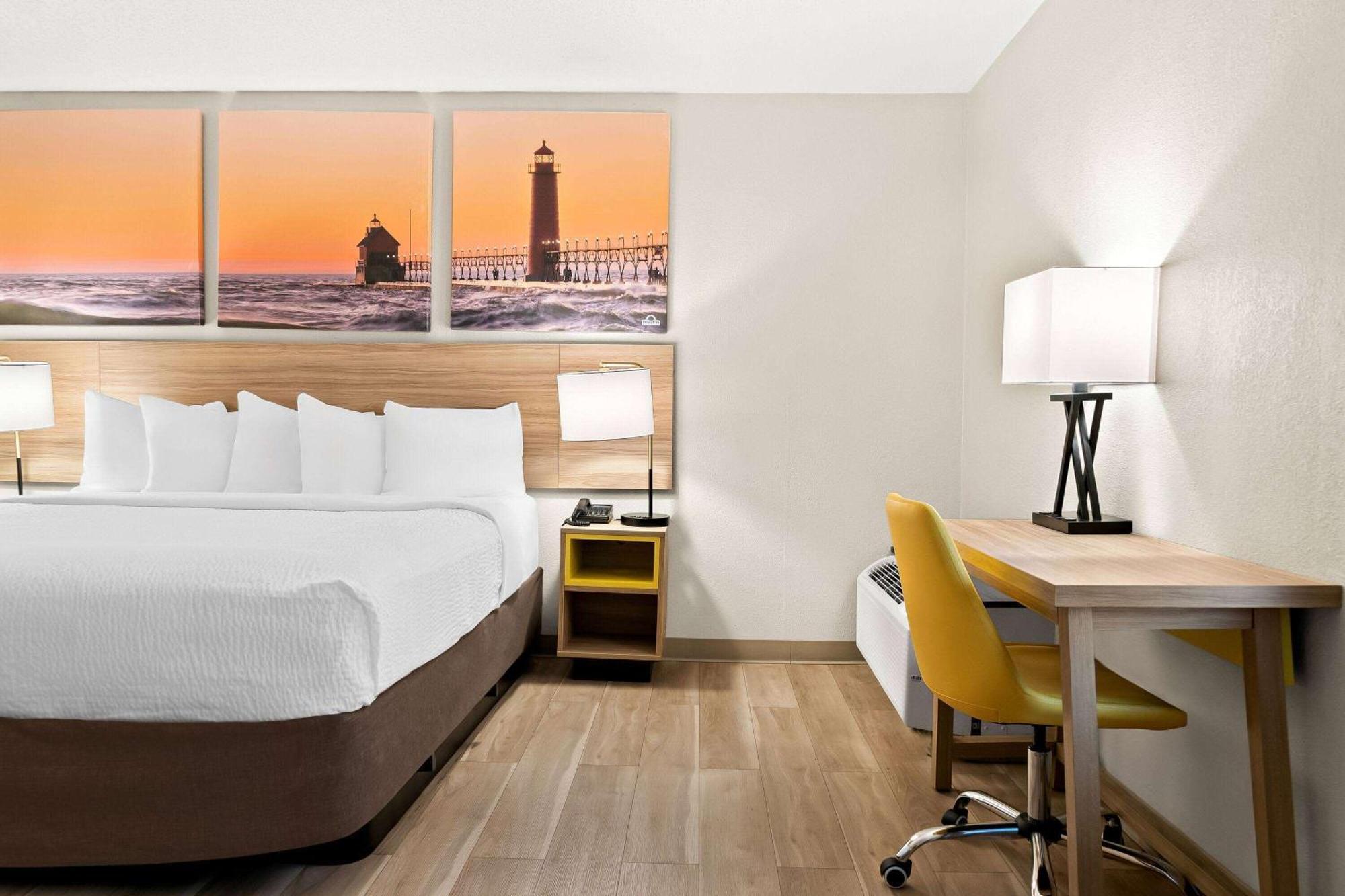 Days Inn & Suites By Wyndham Warren Dış mekan fotoğraf
