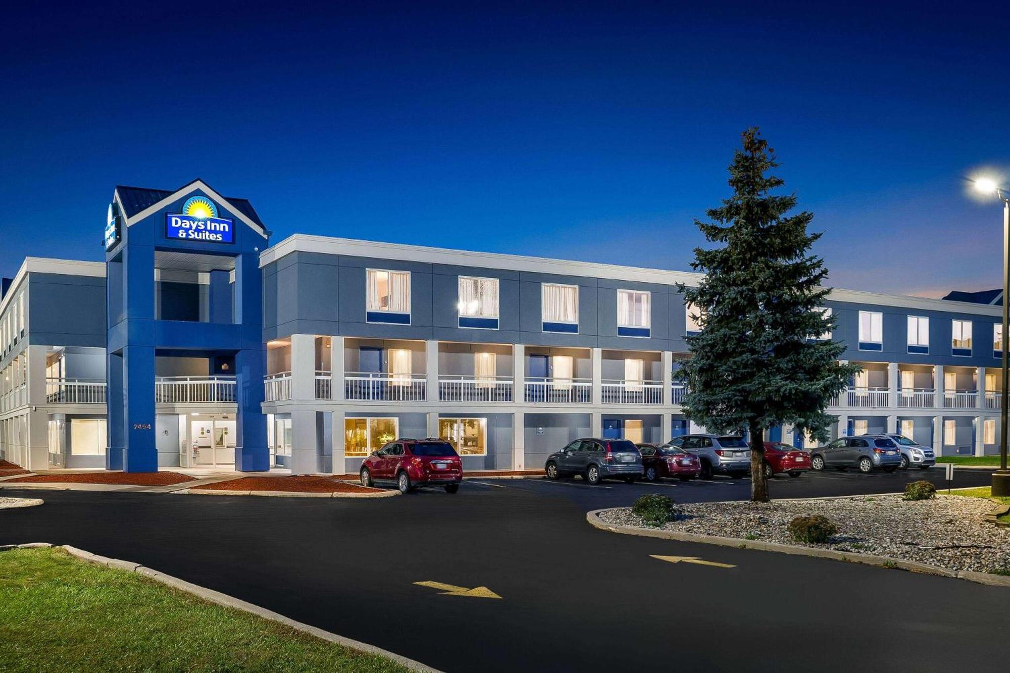 Days Inn & Suites By Wyndham Warren Dış mekan fotoğraf